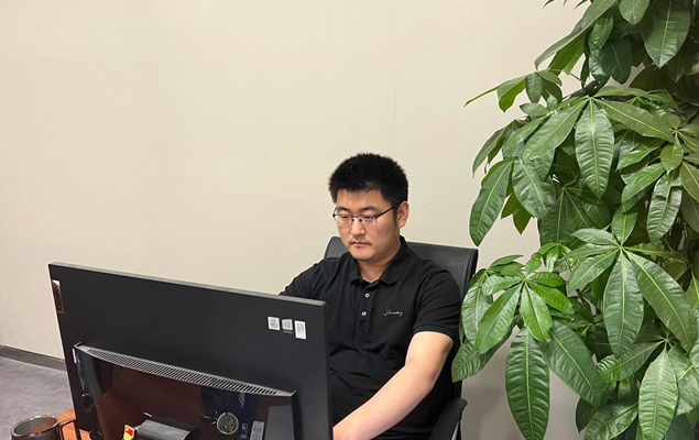 致敬！逆行者 | 博大新元青年干部王凡：疫情不息，，，，，，，，逆行不停！